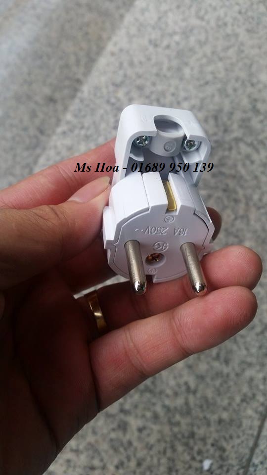 Ổ cắm điện Hàn Quốc
